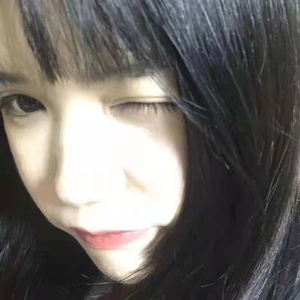 班花趴下让我桶她屁股眼
