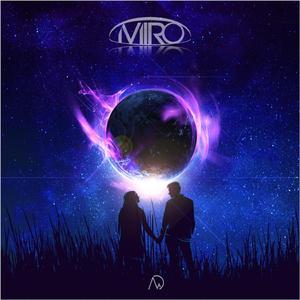 班花趴下让我桶她屁股眼
