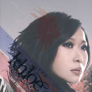 班花趴下让我桶她屁股眼
